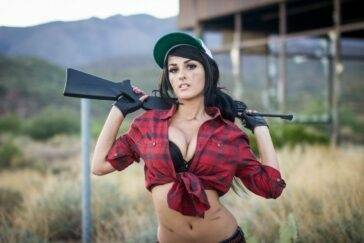 SSSniperWolf Sexy Cosplay Pictures on fansgirls.net