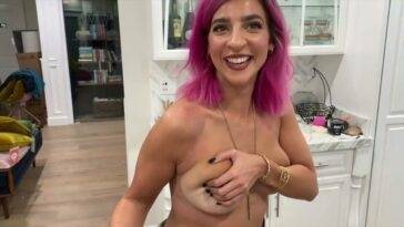 Gabbie Hanna Topless on fansgirls.net