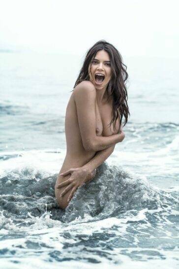 Kendall Jenner Nude Magazine Photoshoot Leaked - Usa on fansgirls.net