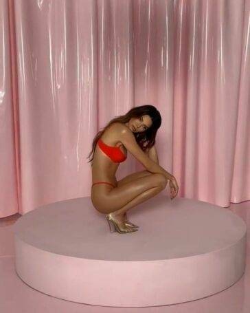 Kendall Jenner Skims G-String Lingerie Video Leaked - Usa on fansgirls.net