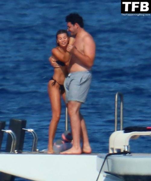 Sofia Richie & Elliot Grainge Pack on the PDA During Their Holiday in the South of France - France on fansgirls.net