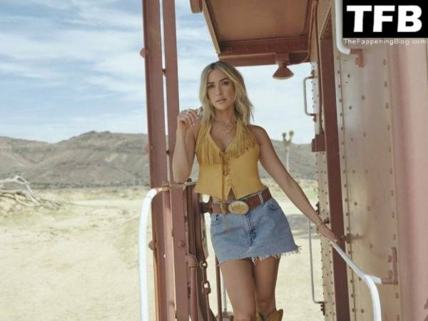 Kristin Cavallari Shows Off Her Incredible Figure in a New Campaign for Uncommon James on fansgirls.net