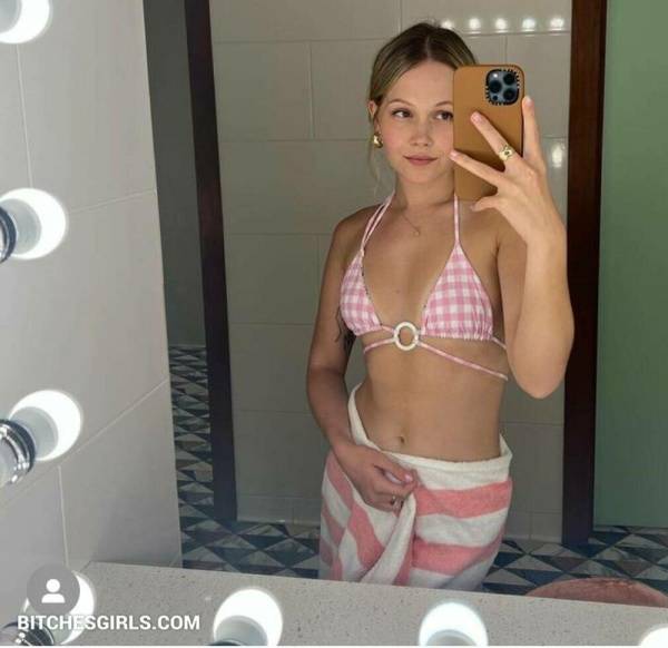 Kelli Berglund Nude Celeb - Kelliberglund Celeb Leaked Nude Photos on fansgirls.net