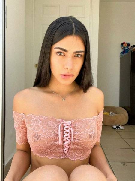 Gabrielle Maya (Gabriellefmaya) Nude OnlyFans Leaks (17 Photos) on fansgirls.net