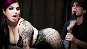 Tattooed slut in ripped pantyhose gives head and enjoys hard anal drilling on fansgirls.net