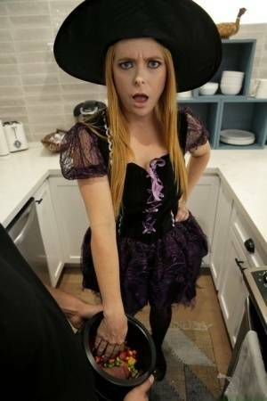 Penny Pax & Haley Reed seduce their man friend while decked out for Halloween on fansgirls.net