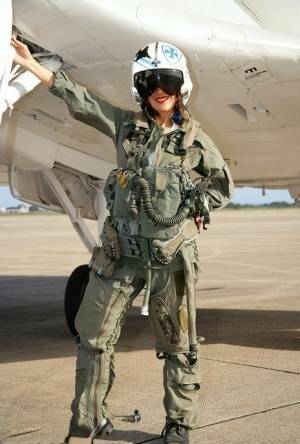 Sizzling mature babe Roni strips from military air force uniform on fansgirls.net