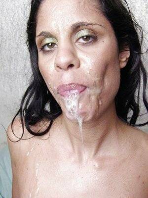 Jizz starving latina slut Melissa Rey receives double facial cumshot on fansgirls.net