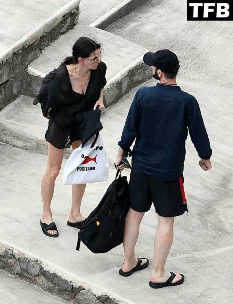 Courteney Cox Enjoys the Summer Holiday with Johnny McDaid in Positano on fansgirls.net