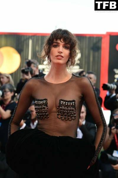 Greta Ferro Flashes Her Nude Tits at the 79th Venice International Film Festival on fansgirls.net