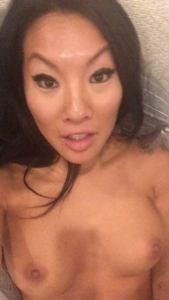 Asa Akira Nude Fingering Masturbation Onlyfans Video Leaked on fansgirls.net