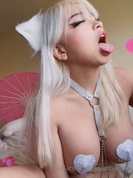 AsianBunnyx Pasties Dildo Play Onlyfans Video Leaked on fansgirls.net