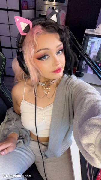 Thepizzawaffle Youtube Naked Influencer - Shan.Hadden Patreon Leaked Naked Videos on fansgirls.net