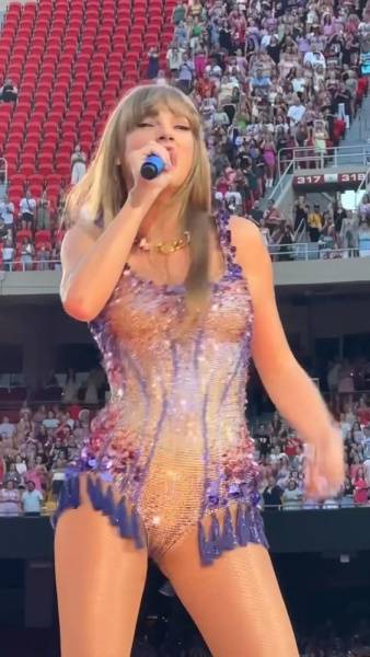 Taylor Swift Camel Toe Bodysuit Video Leaked - Usa on fansgirls.net