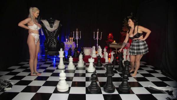 Meg Turney Danielle DeNicola Chess Strip Onlyfans Video Leaked on fansgirls.net