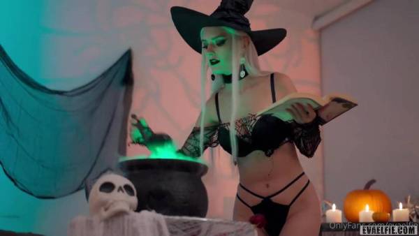 Eva Elfie Blowjob Witch Cosplay OnlyFans Video Leaked on fansgirls.net