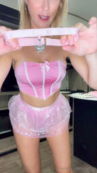 Vicky Stark Nude Pink Costumes Try On Onlyfans Video Leaked on fansgirls.net
