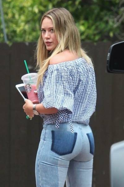 Hilary Duff Ass Tight Jeans Paparazzi Set Leaked - Usa on fansgirls.net