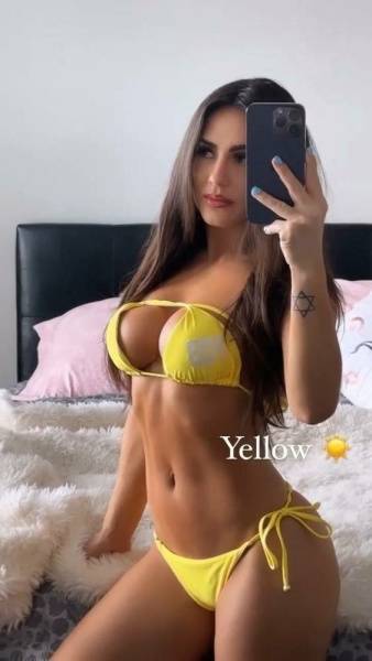 Giovanna Eburneo Bikini Selfie Dance Video Leaked - Brazil on fansgirls.net