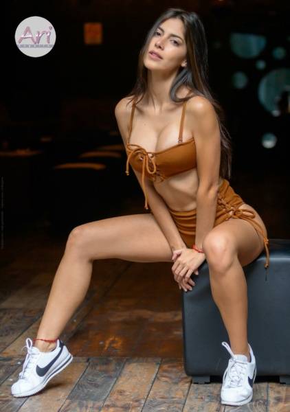Ari Dugarte Bikini Lounge Posing Patreon Set Leaked - Venezuela on fansgirls.net