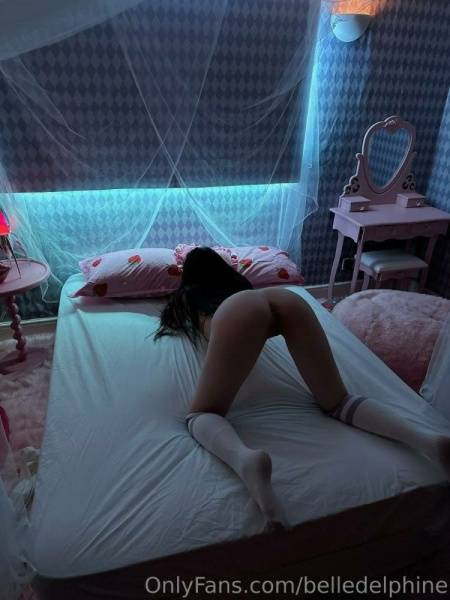 Belle Delphine Nude Cam Girl Bedroom Onlyfans Set Leaked on fansgirls.net