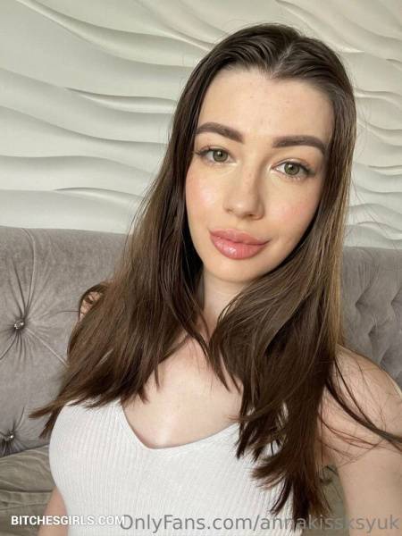 Annakissksyuk Petite Nude Girl - Onlyfans Leaked Nudes on fansgirls.net