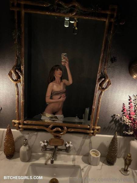 Riley Reid Petite Nude Girl - Therileyreid Onlyfans Leaked Naked Video on fansgirls.net