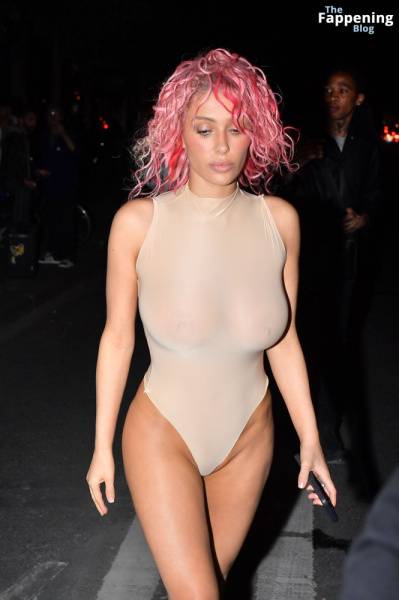 Bianca Censori Flashes Her Nude Boobs in Paris (57 Photos) on fansgirls.net