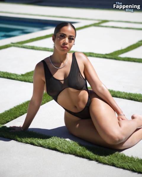 Yasmine Lopez Nude & Sexy Collection (17 Photos) on fansgirls.net