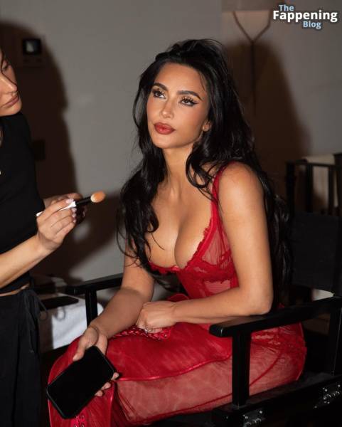Kim Kardashian Sexy (8 New Photos) on fansgirls.net
