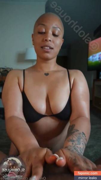 Atiavegasxxx aka atia_vegas aka atia_vegasxxx Nude Leaks OnlyFans on fansgirls.net