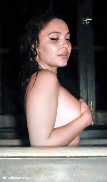 Stella Hudgens - Stellahudgens Onlyfans Leaked Nude Photo on fansgirls.net