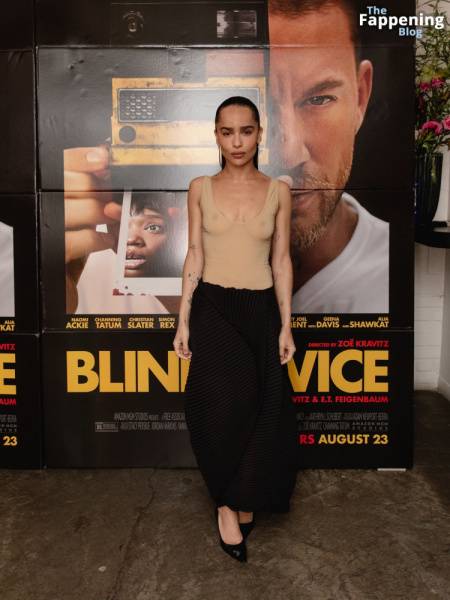 Zoë Kravitz Poses Braless at the Premiere of “Blink Twice” in NY (4 Photos) - New York on fansgirls.net