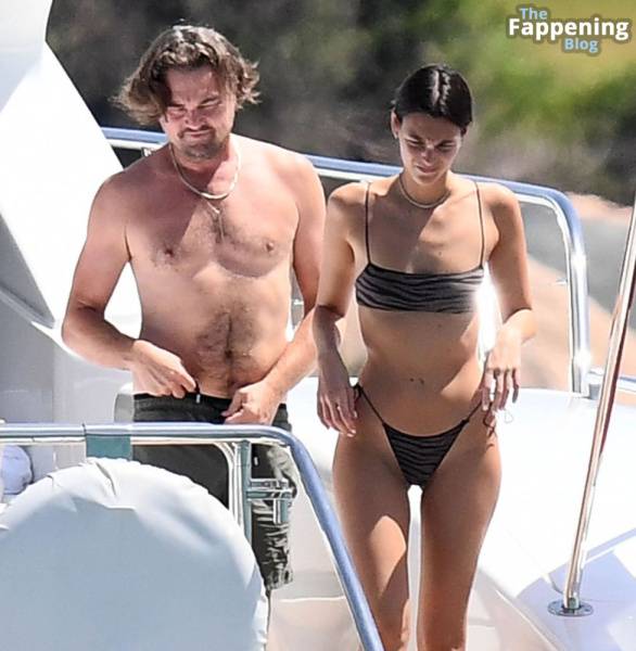 Vittoria Ceretti & Leonardo Di Caprio Soak Up the Sun in Sardinia (133 Photos) - Italy on fansgirls.net